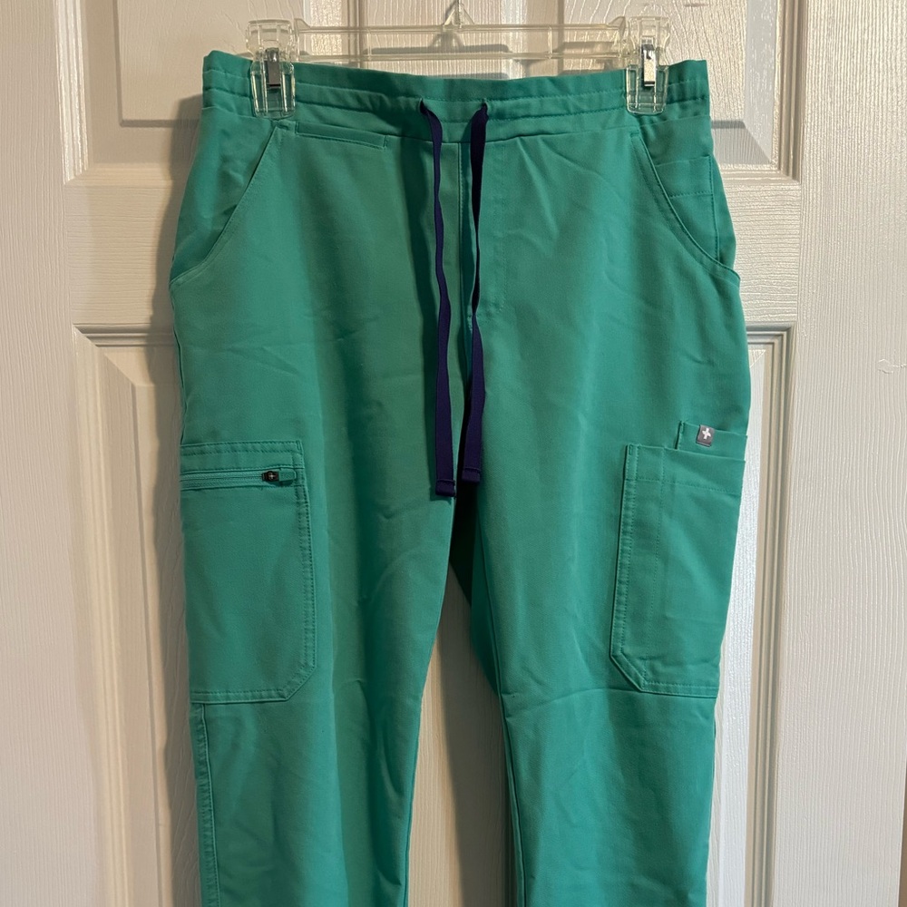 Figs XS Petite Teal green/surgical green petite straight leg pants